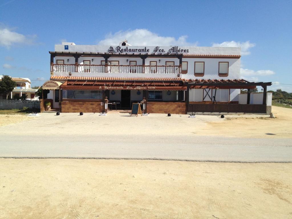 Hostal El Alferez Vejer de la Frontera Extérieur photo