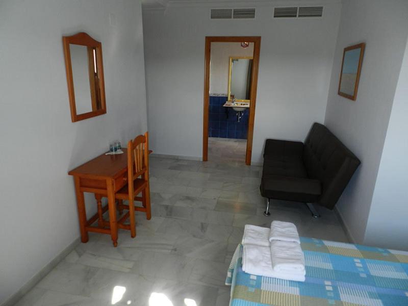 Hostal El Alferez Vejer de la Frontera Extérieur photo